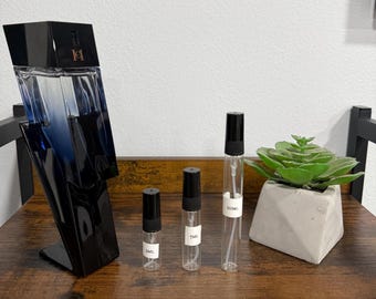 Muestra de Carolina Herrera Bad Boy Cobalt / Fragancia fresca amaderada (2 ml, 5 ml, 10 ml)