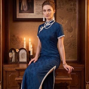 Neo-Oriental Teal Jacquard Qipao - Modern Chinese Style Cheongsam Dress with White Lace Trim & Mandarin Collar
