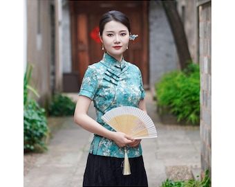 Blusa floral neooriental - Top de estilo chino moderno para un look elegante de diario / Seda con estampado de nenúfares