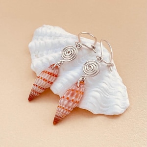 Boucles d'oreilles spirale et coquillage