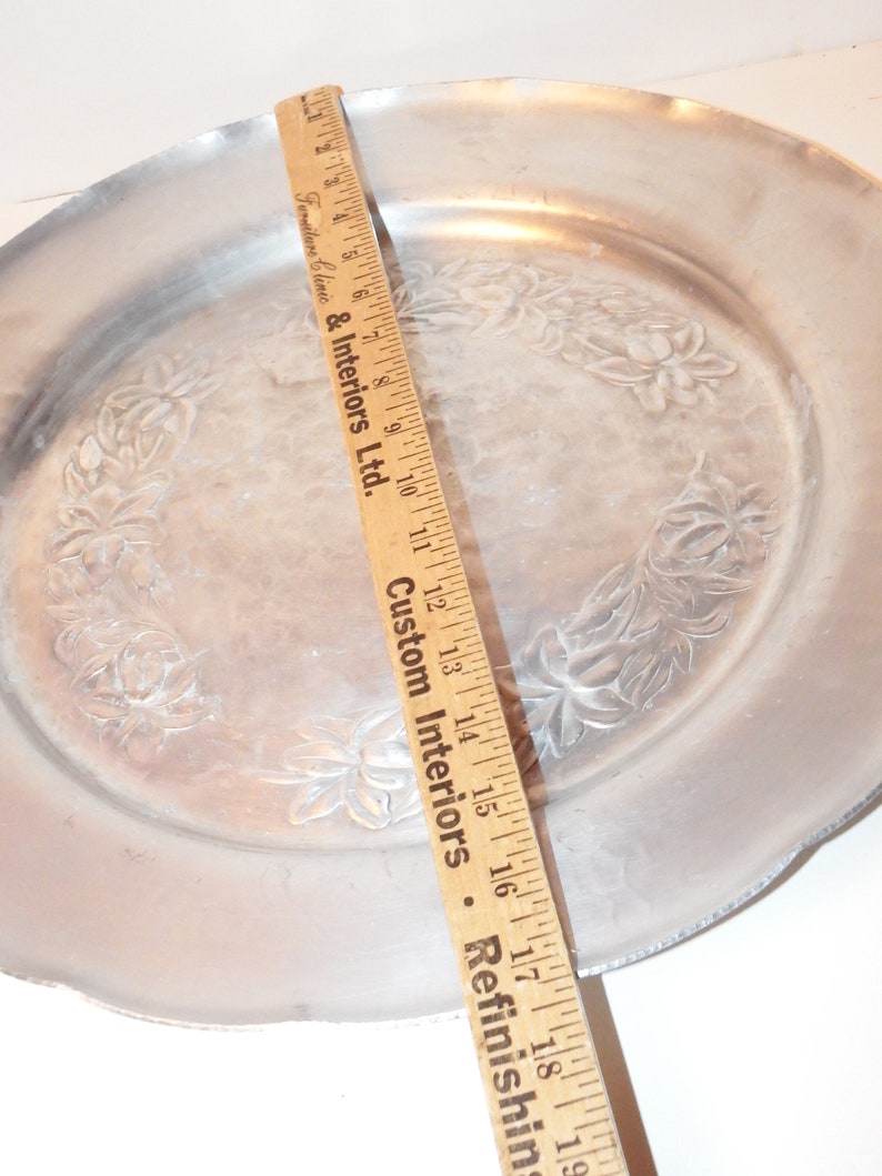 17\u201d In DiameterHand Large Vintage Hand Wrought Aluminum Round Tray Flowers Pattern