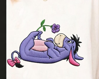 Disney Eeyore Stickdatei, Coquette Pink Disney Stickdatei, Winnie Puuh inspiriert, Disney Trip Shirt