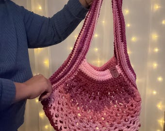 Bolsa de compras de crochê em malha rosa multicolorida