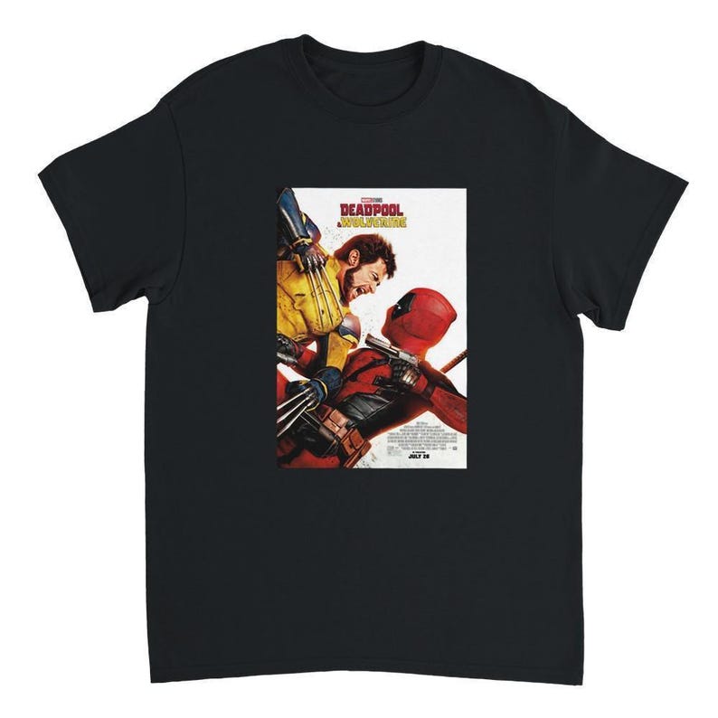 Koszulka Deadpool & Wolverine Showdown: Epic Marvel Studios Fan Clothing w wybranym przez Ciebie kolorze i rozmiarze Black