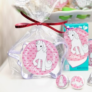 Fogli adesivi personalizzati per bambini a tema unicorno di San Valentino con sacchetti e adesivi opzionali / Kit di bomboniere di facile assemblaggio per il primo compleanno