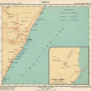 Op de afbeelding: Een vintage Italiaanse koloniale kaart getiteld Obbia, die de Somalische kustlijn langs de Indische Oceaan weergeeft. De kaart bevat gedetailleerde topografie, plaatsnamen en een kleinere inzetkaart genaamd Piano di Obbia.