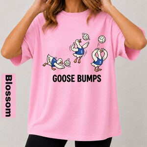 Camiseta de voleibol Comfort Colors, camiseta divertida de ganso, camiseta de jugador de ganso, regalo para jugador de voleibol, camiseta con juego de palabras deportivo, camiseta de voleibol de moda imagen 7