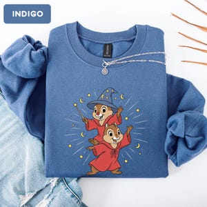 Disney Chip N Dale Costume Mickey Sorcerer Sweatshirt, Disney Trip Crewneck, Disneyland Family Matching Sweater, Disney 2026 Hoodie immagine 6