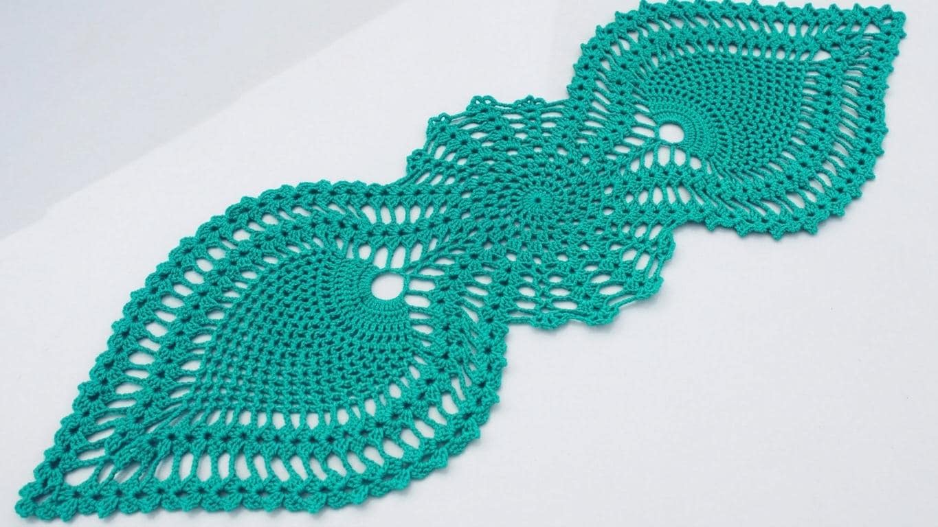 38 Table Runner Crochet Patterns to Refresh Your Home with Handmade Texture 36 Crochet Table Runner
