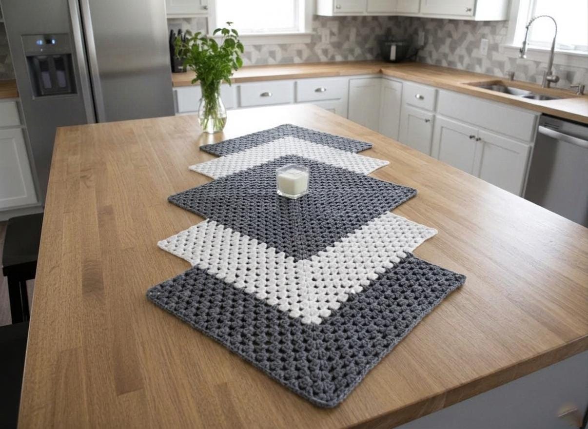 Modern Crochet Table Runner Pattern, Beginner Boho Zig Zag PDF - Etsy