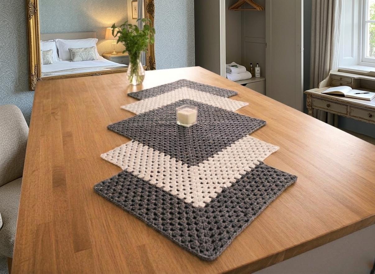 Modern Crochet Table Runner Pattern, Beginner Boho Zig Zag PDF - Etsy