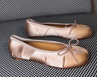 Bailarinas Maison Margiela Tabi – Rosa satinado / Talla UE 38