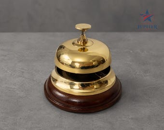Handgemaakte messing tafelbel, vintage receptiebalie, nautische decoratie, houten voet, cadeau