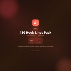 Könnte beinhalten: Eine weiße Keramik-Tasse mit schwarzem Henkel und dem Text "But First, Coffee" in schwarzer, fetter Schrift. Die Tasse steht auf einer weißen Oberfläche. Die Tasse ist 10 cm hoch.