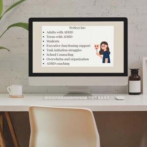 Peut inclure: Un &eacute;cran d'ordinateur affichant une liste &agrave; puces incluant Adults with ADHD, Teens with ADHD, Students, Executive functioning support, Task initiation struggles, School Counseling, Overwhelm and organization, et ADHD coaching.