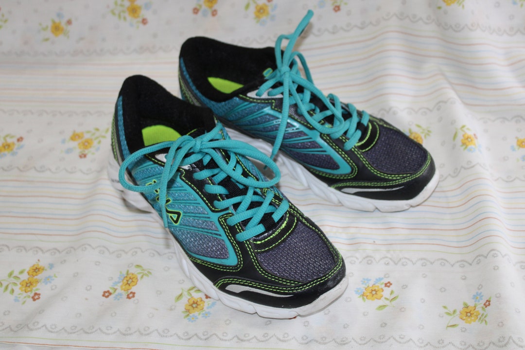Nice Pair of Fila Fresh Three Coolmax Athletic Shoes in Women's