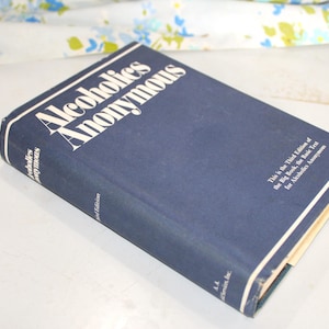 Nice Vintage Copy of Alcoholics Anonymous - Third Edition of The Big Book ~ AA World Services ~ Free Shipping