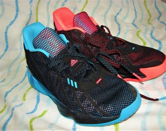 Amazing Pair of Black/blue and Signal Pink Adidas Lightstrike Dame