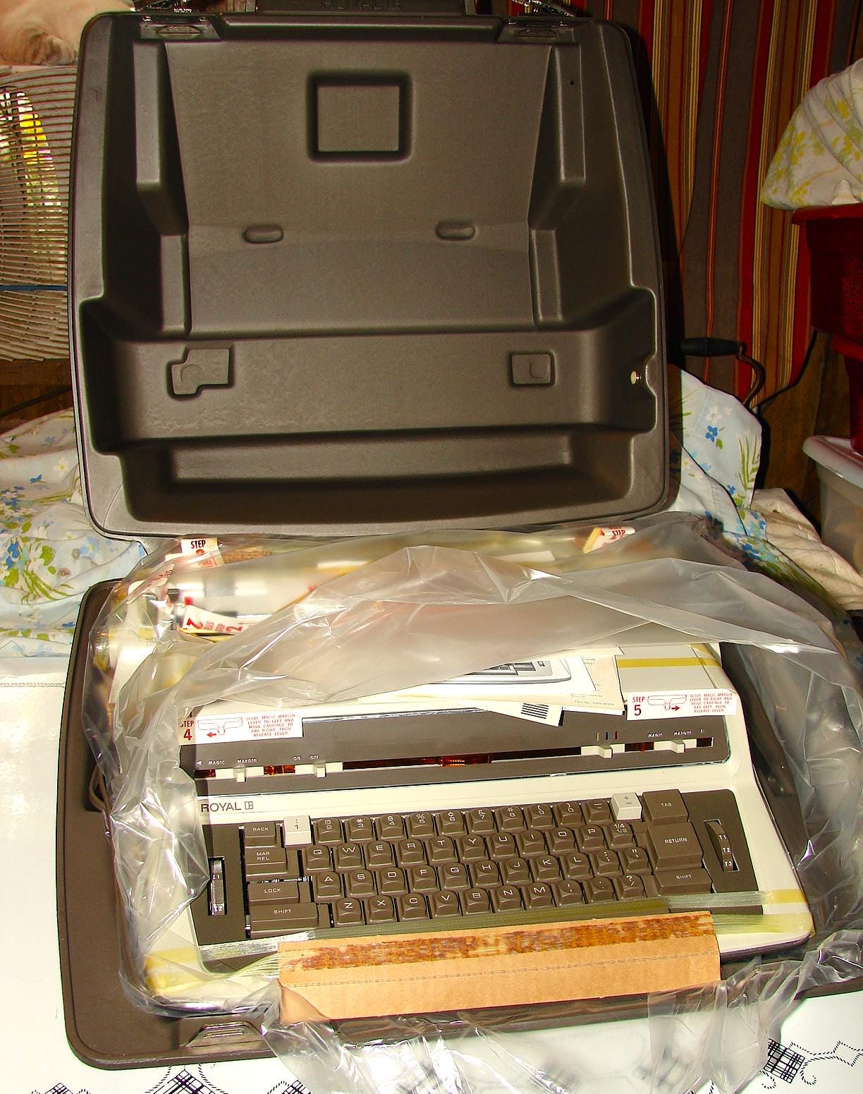 Royal 10 Typewriter - Etsy