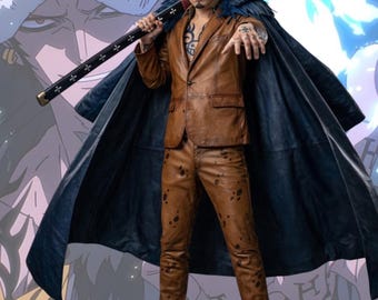 Abrigo azul con cuello de piel inspirado en el anime, chaqueta de cuero para cosplay de hombre, conjunto de gabardina de fantasía.