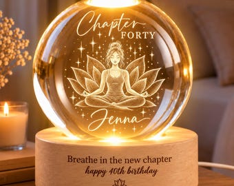 Lampe boule de cristal personnalisée pour son 40e anniversaire, lampe de méditation lotus personnalisée avec nom, souvenir du 40e chapitre pour elle