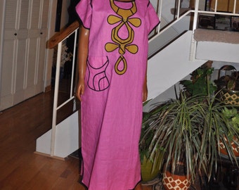 Beautiful Pink dress: Kaftan style - US size M - L