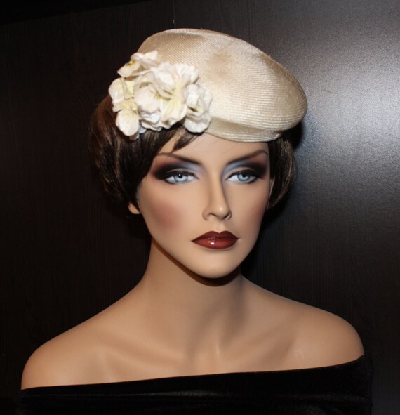 Gorgeous Bridal Cocktail hat/fascinator Vintage parasisal | Etsy