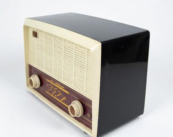 Altavoz Bluetooth con radio Philips de baquelita de 1953 restaurado – Sonido de válvulas vintage (Power Bank de 12 V)
