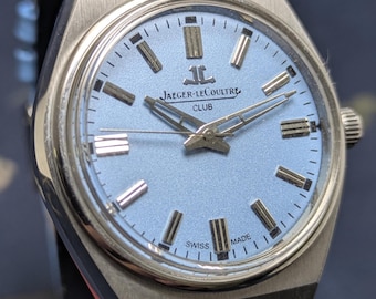 Orologio da uomo vintage Jaeger-LeCoultre Club a carica manuale con 17 rubini e quadrante blu.