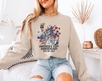 Camiseta unisex con diseño de la Estatua de la Libertad y los colores de la bandera de EE. UU., conmemorativa del 250 aniversario del orgullo estadounidense y dedicada a la celebración patriótica del 4 de julio.