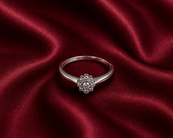 Anello da donna a forma di fiore in argento 925