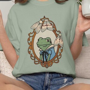 Dapper Frosch in Vintage Rahmen T-shirt | Anthropomorphes Frosch Portrait, Comfort Colors