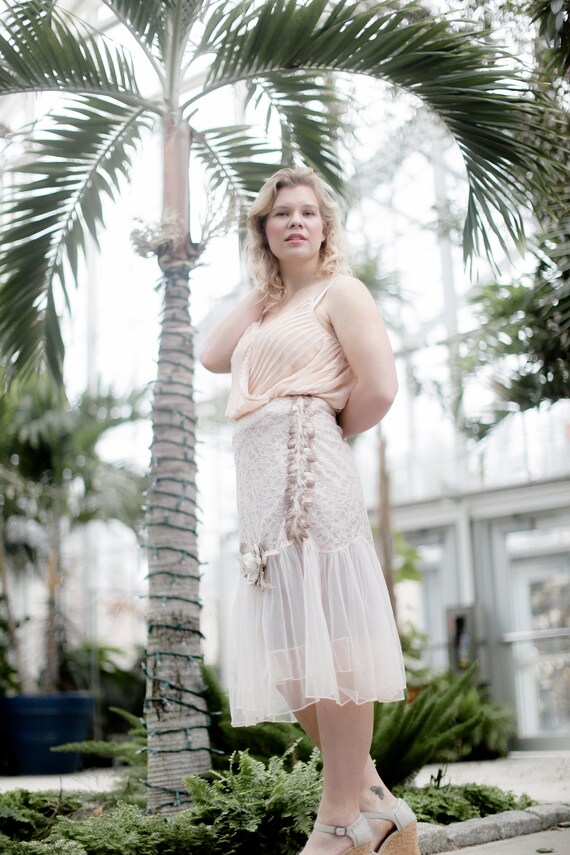 FLORAL HALF SLIP - Med // Vintage Pink Purple Lace