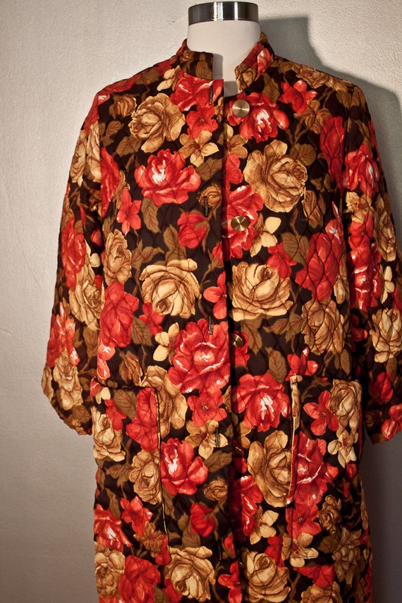 1960s Vintage Quilted House Coat Robe