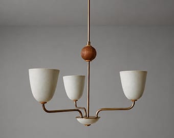 Lustre de latão moderno de meados do século XX, com 3 lâmpadas e cúpula, luminária de teto minimalista, peça de estilo escandinavo, ideal para sala de jantar.