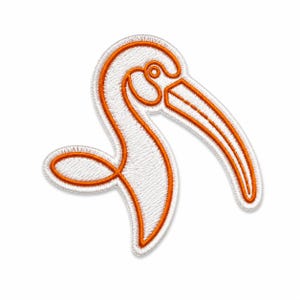 Puede incluir: Parche bordado con un diseño de ave estilizada. El parche tiene un fondo blanco con un contorno naranja. El largo pico y el cuello curvo del ave son prominentes. Ideal para ropa o accesorios.