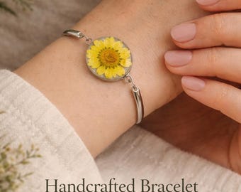 Real flower Handmade Resin Bracelet, Dried floral jewelry, Birthday Gift, Gift for her