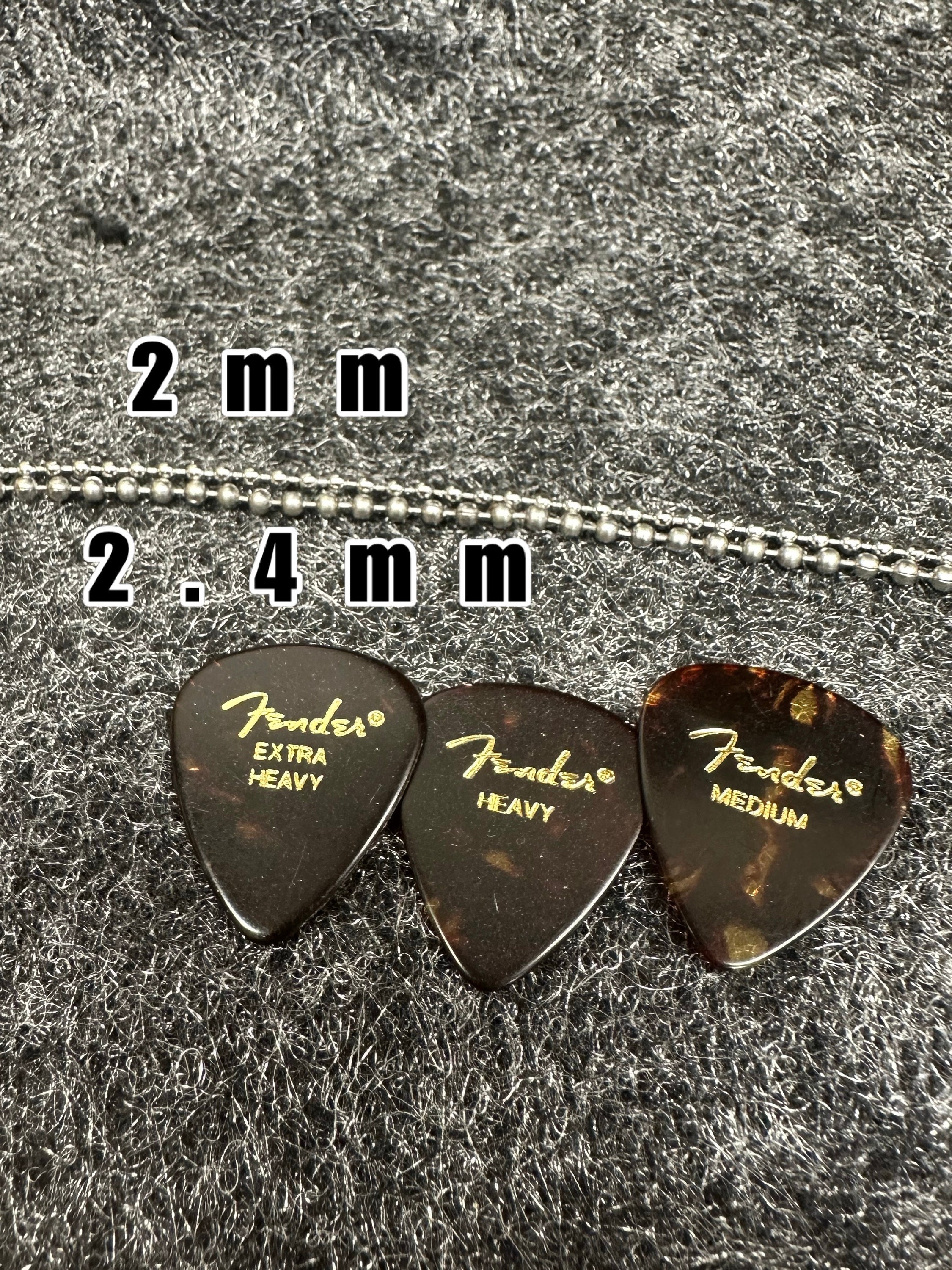 Stranger Things Eddie Munson Guitar Pick Pendants Necklace Black Geometric  Chain Necklace Choker Jewelry For Women And Men Gifts - Necklace -  AliExpress