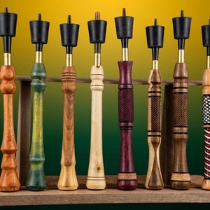 Reclamo de pavo tipo trompeta – Reclamo de caza hecho a mano con boquilla de hueso de búfalo y virola de latón.