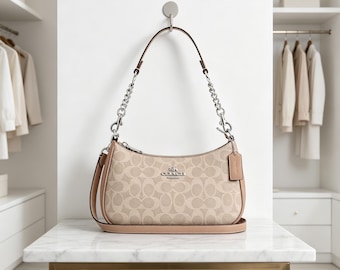 Coach klassische Canvas Teri Hobo Umhängetasche, khaki Wandelbar zum Crossbody, silberfarbene Hardware, eine luxuriöse Alltagshandtasche für Frauen.