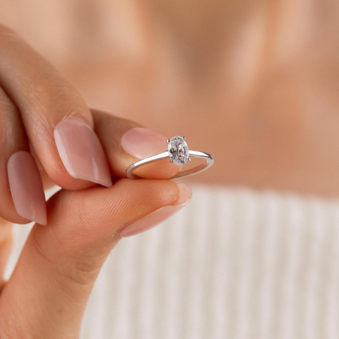 Solid Gold Solitaire Oval Moissanite/ Lab Grown Engagement Ring ...