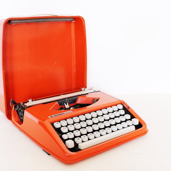 RESERVED for JESS /// Vintage manual orange Olivetti Typewriter