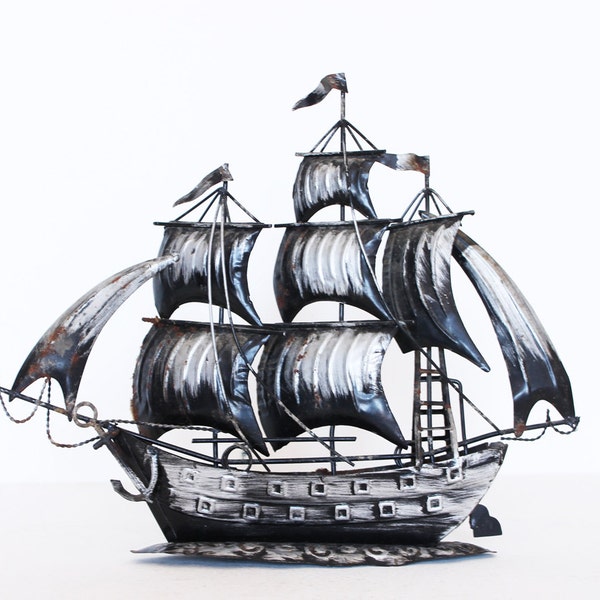 Vintage pirate ship boat model black