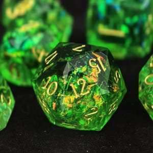 Emerald Shard Resin DnD Dice Set, Iridescent Sharp Edge Dice, Unique Polyhedral RPG Dice, Dungeons & Dragons Gift