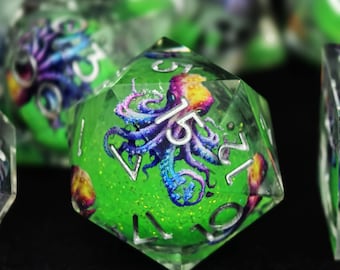 Liquid Core Dice Set for Dungeons and Dragons, Green Liquid Core Resin Dice for DnD Gifts, Polyhedral DnD RPG Dice
