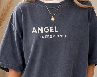 Shirt Angel Energy, roze esthetisch grafisch T-shirt, shirt Angel Energy Only, schattig zacht meisjesshirt, minimalistisch trendy cadeau voor haar, comfortabele kleuren