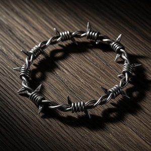 Handgjort taggtrådsarmband – Edgy punk gotiska smycken, justerbart armband i rostfritt stål, minimalistisk accessoar i industriell stil