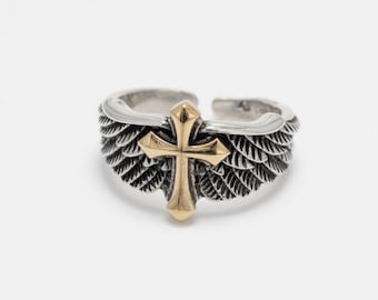 Vintage gotischer Kreuzring mit Engelsflügeln – Religiöser Statement-Ring aus Silber und Gold – Christliches Schmuckgeschenk für Damen und Herren
