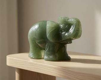 Elefantenstatue aus natürlichem grünem Jade – Handgeschnitzte Edelsteinskulptur – Feng-Shui-Glücksbringer-Elefant – Heilkristall-Tierfigur