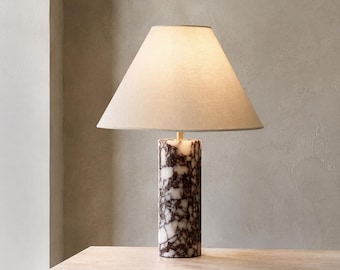 Minimalistische LED-Tischleuchte aus Marmor, luxuriöse Nachttischlampe, moderne Marmor-Nachttischleuchte, skandinavische Tischleuchte, Designer-Schlafzimmerdeko, warmes Licht